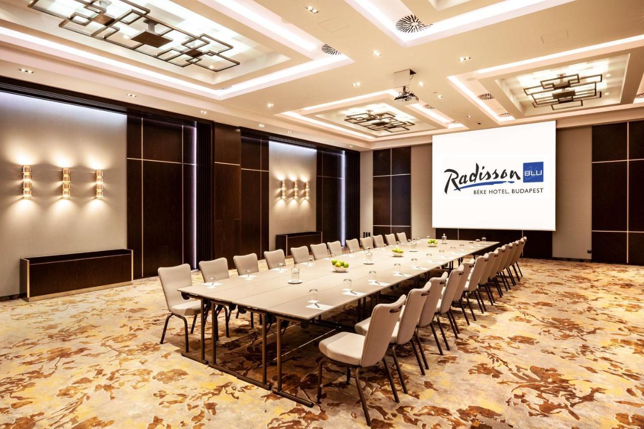Radisson Blu Béke Hotel, Hotel